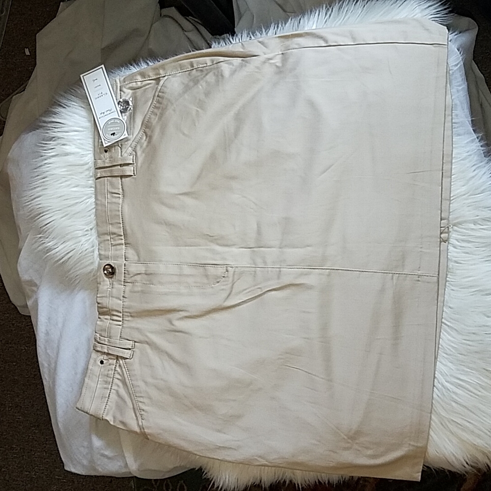 Charter Club Khaki skirt Size 18W. New with Tags.